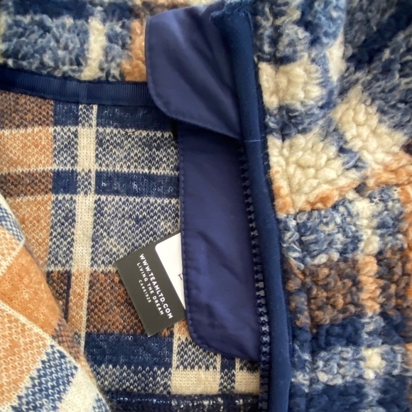 NWT Team Ltd. ladies blue plaid teddy zip jacket size small (fits more like a M) - Picture 9 of 13